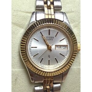 Citizen Quartz Two Tone Ladies Watch Silver Dial Day Date Fluted Bezel Japan